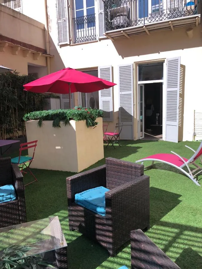 Superbe 2 Pieces Carre D'Or Avec Grande Terrasse Apartment Nice